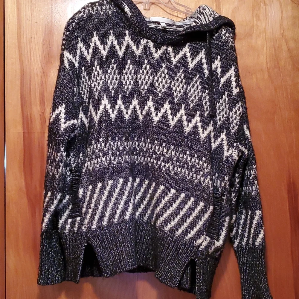 Victoria Secret hooded sweater - Picture 1 of 5